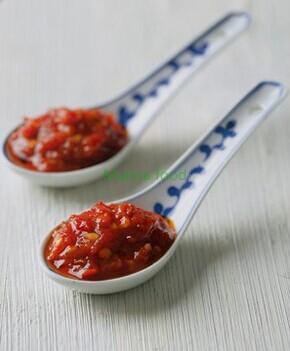 How to make Chili sauce?